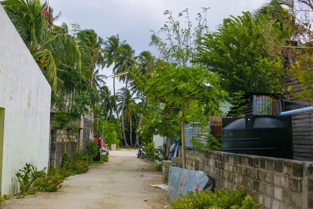 Maldives Seashine Hotel Huraa Exterior photo